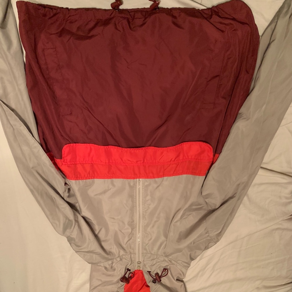 Men’s windbreaker